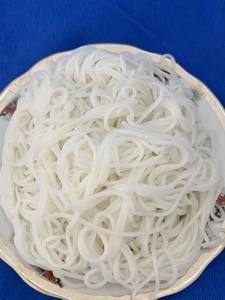 Nouilles de riz séchées vietnamiennes traditionnelles de qualité supérieure, sans gluten, saines et parfaites pour la cuisine quotidienne - Product Image 4