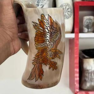 Auténtica Taza Vikinga de Cuerno de Buey |   Copa de Hidromiel Rústica Hecha a Mano - Product Image 1