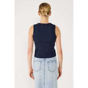 Blusa Casual sin Mangas con Cuello Redondo para Mujer, Logotipo Bordado en la Parte Delantera, Decoración de Lentejuelas y Encaje, Talla XL, Tejido de Poliéster, Corte Regular - Product Image 5