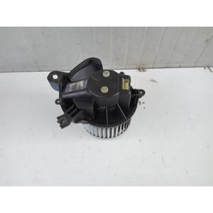 MOTOR DE VENTILACIÓN DEL COMPARTIMENTO DE PASAJEROS FIAT Tipo 2ª serie Station Wagon (15>) 77367820 Diesel 1598 - Product Image 4