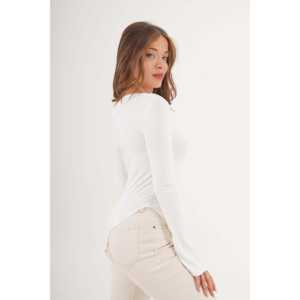 Blouse basique asymétrique en tricot blanc pour la vente en gros - Product Image 2