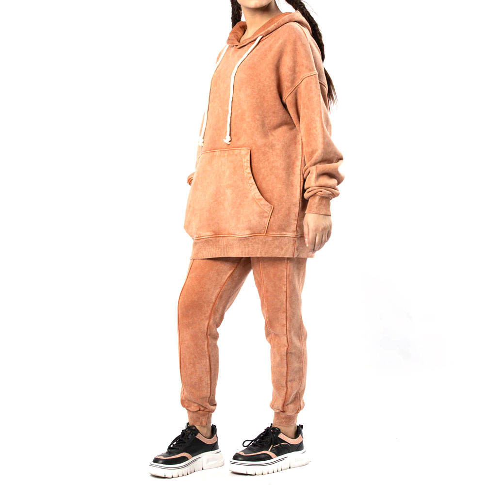 สีน้ำตาล