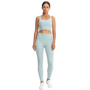 Leggings de sport et de gymnastique pour femmes de différents modèles avec services OEM - Product Image 1