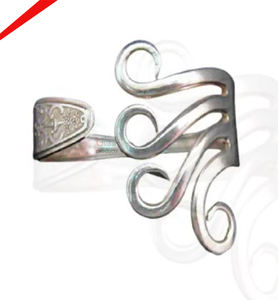 Nouvel anneau de serviette décoratif en acier inoxydable en métal fini argenté pour restaurant et bar d'hôtel - Product Image 1