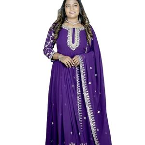 ชุดผ้าบางปักลายผ้าจอร์เจีย - Product Image 1