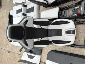 Asientos Deportivos para Auto en Cuero PU Negro y Blanco, Estilo Racing, Juego para G80/G82/G84 M3/M4 - Product Image 4