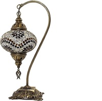 Lámpara de mesa de Metal decorativa para el hogar, iluminación en forma de luna para dormitorio, sala de estar, mesa de oficina, novedad