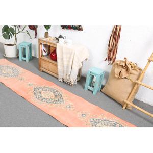 Tapis de couloir vintage turc 1,8x10,5 pi (55x320 cm), tapis persan orange - Product Image 4