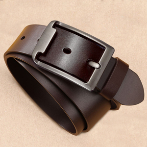 Cinturón de Cuero Genuino Casual de Lujo con Logotipo de Marca Personalizado, OEM ODM, Hebilla de Aleación Impermeable para Hombre, Cinturón de Cuero de Grano Completo - Product Image 1