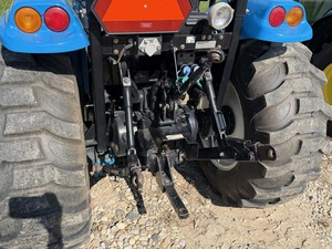 Tracteur compact multifonctionnel Owen LS MT225HE 4WD avec pelle frontale et pelle arrière à vendre - Product Image 5