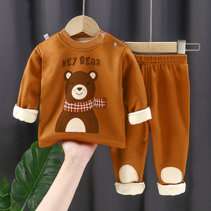 Atacado de Roupa Íntima Infantil Nova Coleção 2025: Conjunto de Pijama Quente de Inverno com Estampa de Desenho Animado e Forro de Flanela para Meninos e Meninas (2 Peças) - Product Image 4