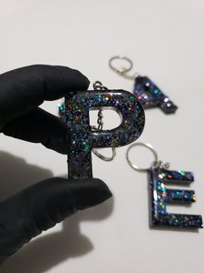 พวงกุญแจเรซิ่นใส ดีไซน์เก๋ ทันสมัย ทนทาน งานแฮนด์เมด พรีเมียม ขายส่ง - Product Image 5