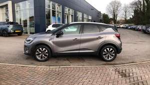 RENAULT CAPTUR d'occasion LHD/RHD - Product Image 5