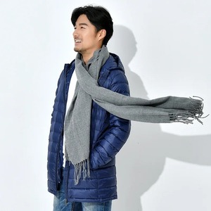 แจ็คเก็ตผ้าฝ้ายขนเป็ดมีฮู้ดสีดำเสื้อโค้ทอบอุ่นเบาออกแบบโลโก้ได้ตามต้องการสำหรับฤดูหนาว - Product Image 3