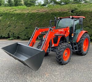 Tracteur agricole diesel 4x4 robuste avec élévateur hydraulique, prise de force et attelage trois points - Product Image 5