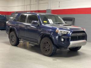 Toyota 4Runner TRD Off Road V6 4.0L 4WD 2019 Usado en Buen Estado - Product Image 2