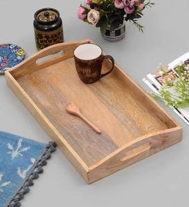 Bandeja DE SERVICIO DE MADERA personalizable hecha a mano con acabado pulido apto para lavavajillas y microondas para decoración del hogar Uso de mesa de centro - Product Image 1