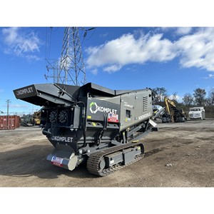 KOMPLET KROKODILE 2024 Nuevo, 222 Horas de Uso - Product Image 4