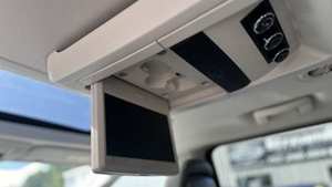 Routan SEL SUV 2012 d'occasion en excellent état avec moteur turbo, sièges en cuir, conduite à gauche, navigation - Product Image 4