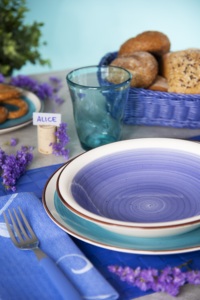 Set di 6 bicchieri da bibita fatti a mano in vetro resistente 30 cl (10 oz) multicolore moderni ed eleganti con motivo a onde colorate di Excelsa, forma irregolare - Product Image 2