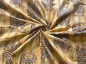 Tela de Algodón Ligera de Primera Calidad con Estampado Floral Hecho a Mano, Textura Suave, 5 Yardas, para Confección de Vestidos y Kurtis - Product Image 2