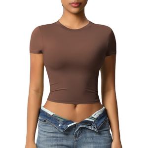 T-shirts de sport vierges pour femmes, personnalisables avec logo, de haute qualité, pour la gym et l'entraînement - Product Image 1