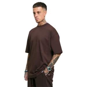 T-shirt surdimensionné Core marron 300 GSM Jersey de coton de poids moyen Coupe décontractée Boxy Épaule tombante Cou côtelé Streetwear de luxe - Product Image 1