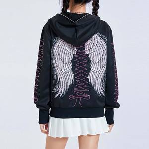 Sudadera con Capucha de Invierno para Mujer, Estilo Urbano, Tejida, con Insignia Frontal, Logotipo de Calavera con Cristales de Estrás - Product Image 4