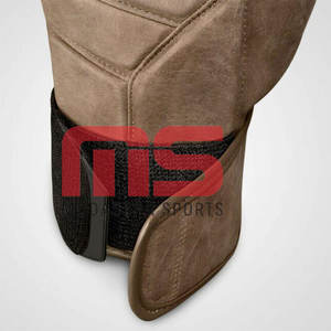 Guantes de Muay Thai reforzados para luchadores avanzados hechos a medida con relleno de núcleo denso y muñeca apretada - Product Image 6