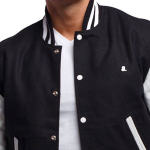 Chaquetas Varsity Personalizadas para Hombre, Diseño Moderno 2026, Color Sólido, Precio Accesible, para Uso en Exteriores - Product Image 5