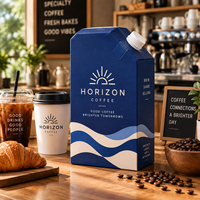 Cartons personnalisés AT PACK pour café à emporter, en carton alimentaire, avec bouchon à bec verseur pour boissons froides.