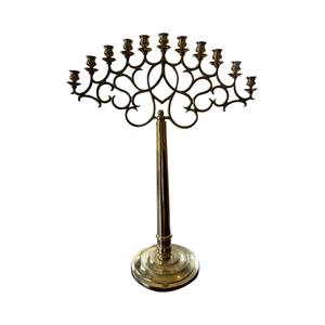 Bougeoir en métal fait main luxueux de qualité supérieure détaillant élégant pour les configurations romantiques de dîner de Noël décor intérieur à la maison - Product Image 3