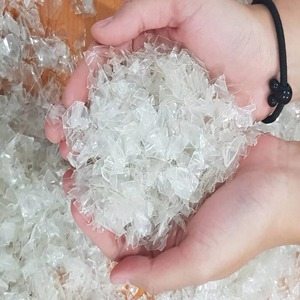 Copos PET de plástico reciclado, lavado en frío, lavado en caliente, copos de botellas de PET - Product Image 3