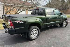 TOYOTA TACOMA TRD SPORT DOBLE CABINA 4X4 USADA 2013 CON VOLANTE A LA IZQUIERDA/DERECHA - Product Image 3