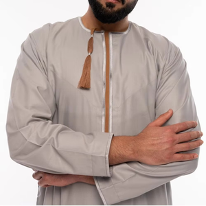 Top vente vêtements islamiques tenue décontracté nouveau gros couleur unie musulman habiller utiliser des vêtements islamiques Thobes taille adulte - Product Image 2