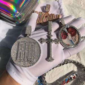 VVS Moissanite Blanc & Bleu Saphir Diamant Glacé Hip Hop Pendentif Bijoux Pass Tester Plaqué Or VVS Moissanite Diamants - Product Image 3