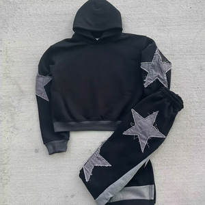 ชุดสตรีทแวร์ฮู้ดดี้ปักโลโก้แบบกำหนดเอง พร้อมกางเกงขายาวทรงบานสำหรับผู้ชาย - Product Image 2