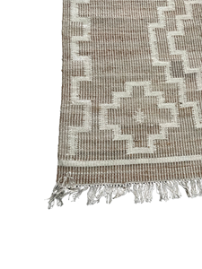 Vente en gros de tapis tuftés à la main de qualité supérieure avec finition en fil durable avec fond antidérapant et couleur vive, parfaits pour le salon de l'Inde - Product Image 2