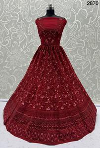 Magnifique Lehenga Choli en tulle rouge pour les fêtes, avec une élégante broderie en nœuds Dori, pour les mariages, les réceptions et les occasions indiennes et pakistanaises - Product Image 5