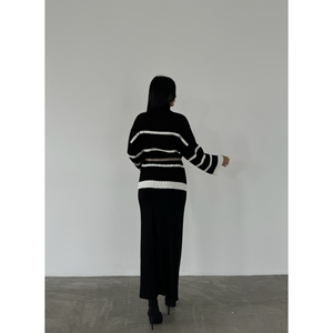 Ensemble jupe et pull col pêcheur 1500 - Noir, Taille standard (5 pièces) - Product Image 4