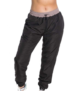 Ensemble de vêtements de sport 2 pièces personnalisable pour femmes, logo OEM/ODM, respirant, coupe-vent et jogging pour une utilisation en extérieur en hiver - Product Image 4