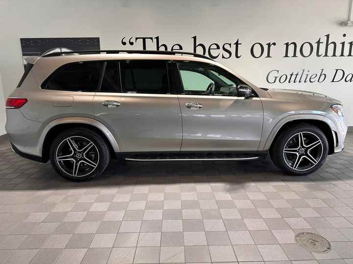 Clean Auth enic Used 2023 Mercedes-Benz GLS 450 4MATIC Used with Leather Seats Left Steering
