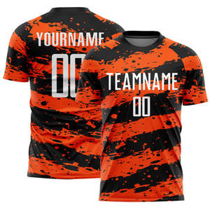 เสื้อฟุตบอลทีมแบบกำหนดเอง พิมพ์ลายแบบซับลิเมชั่น โพลีเอสเตอร์ 100% แห้งเร็ว ระบายอากาศได้ดี พร้อมชื่อและหมายเลขผู้เล่น สำหรับผู้ใหญ่ ทั้งชายและหญิง - Product Image 1