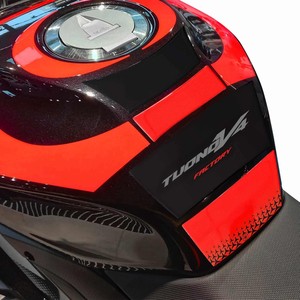 Adhesivo Protector de Tanque de Motocicleta 3D Personalizado Compatible con Aprilia Tuono V4 2025 - Product Image 1