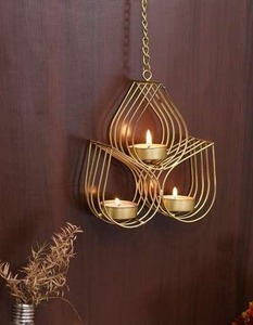 Traditional Metal Hanging <b>Tealight</b> Candle Holder Decorative <b>Lantern</b> Christmas Holiday Party Home Decor Festive Tree Decor - Product Image 4