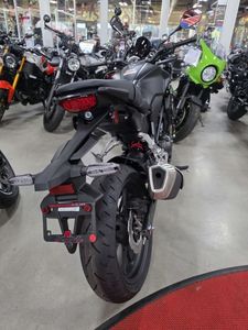 Nouvelle moto standard CB300R 2026 - Product Image 6
