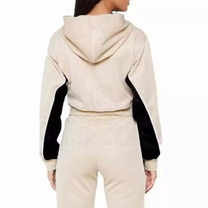 Chándal de poliéster informal para mujer Chándales de poliéster de ajuste cómodo para deportes y ropa de calle - Product Image 5