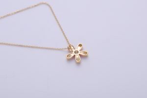 Collier pendentif fleur en or 18 carats multicolore Avina Jewels, émail rose, centre diamant, finition rhodiée |   Bijoux pour enfants | - Product Image 5