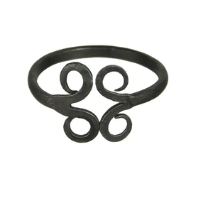 Anneau de serviette en métal de luxe, écologique et personnalisable, avec motif araignée, pour une décoration de table de mariage moderne et classique - Product Image 3