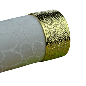 Anneaux de serviette en métal poli or faits à la main dans la dernière conception ronde parfaite pour la décoration de table et les repas élégants - Product Image 1